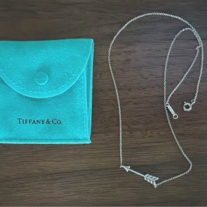 Tiffany & Co., Graffiti Arrow Pendant necklace by Paloma Picasso